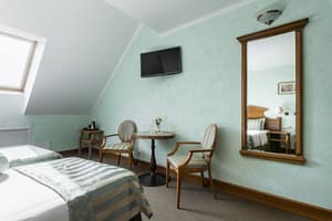 thumbnail: Room