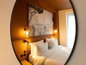 thumbnail: Room