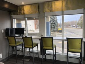 thumbnail: Business center