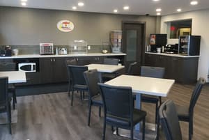 thumbnail: Breakfast area