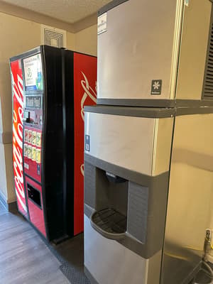 thumbnail: Vending machine