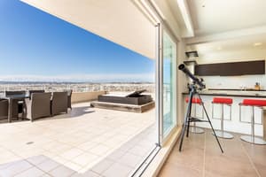thumbnail: Balcony