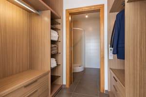 thumbnail: Interior