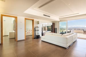 thumbnail: Interior detail