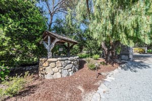 thumbnail: Property grounds