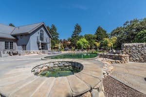 thumbnail: Property grounds