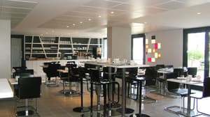 thumbnail: Breakfast area