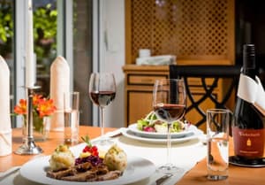 thumbnail: Restaurant
