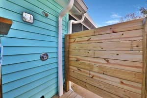 thumbnail: Property grounds