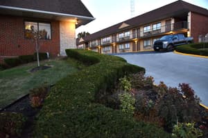 thumbnail: Exterior