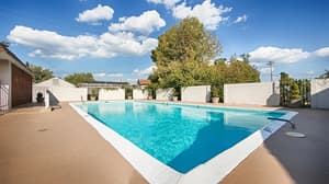thumbnail: Outdoor pool
