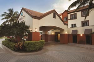 thumbnail: Exterior