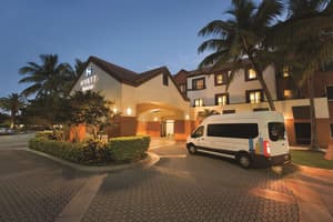thumbnail: Exterior
