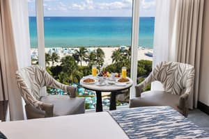 thumbnail: Bar (on property)