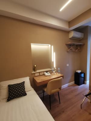 thumbnail: Room