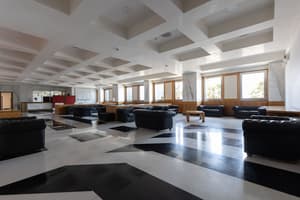 thumbnail: Interior entrance