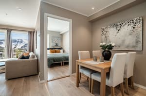 thumbnail: In-room dining