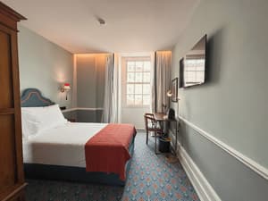 thumbnail: Room