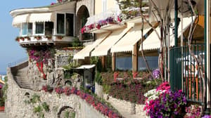 thumbnail: Exterior
