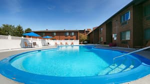 thumbnail: Pool