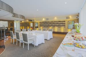 thumbnail: Restaurant