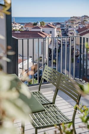 thumbnail: Balcony