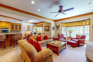 thumbnail: Living area