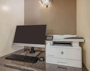 thumbnail: Business center