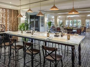 thumbnail: Restaurant