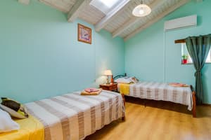 thumbnail: In-room dining