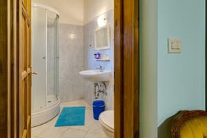 thumbnail: Interior