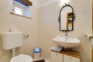 thumbnail: Interior