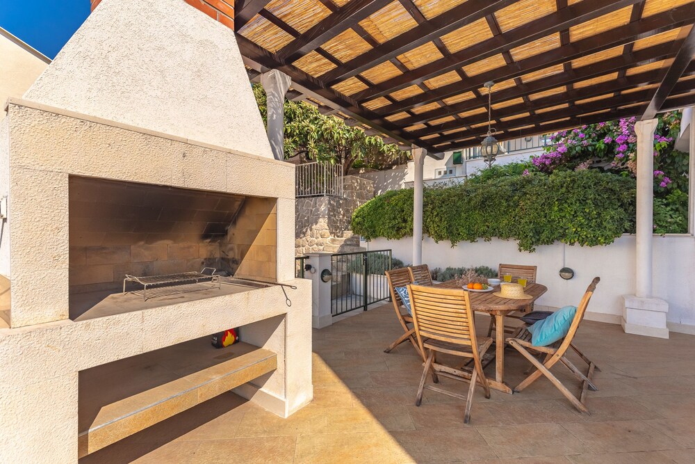 BBQ/picnic area