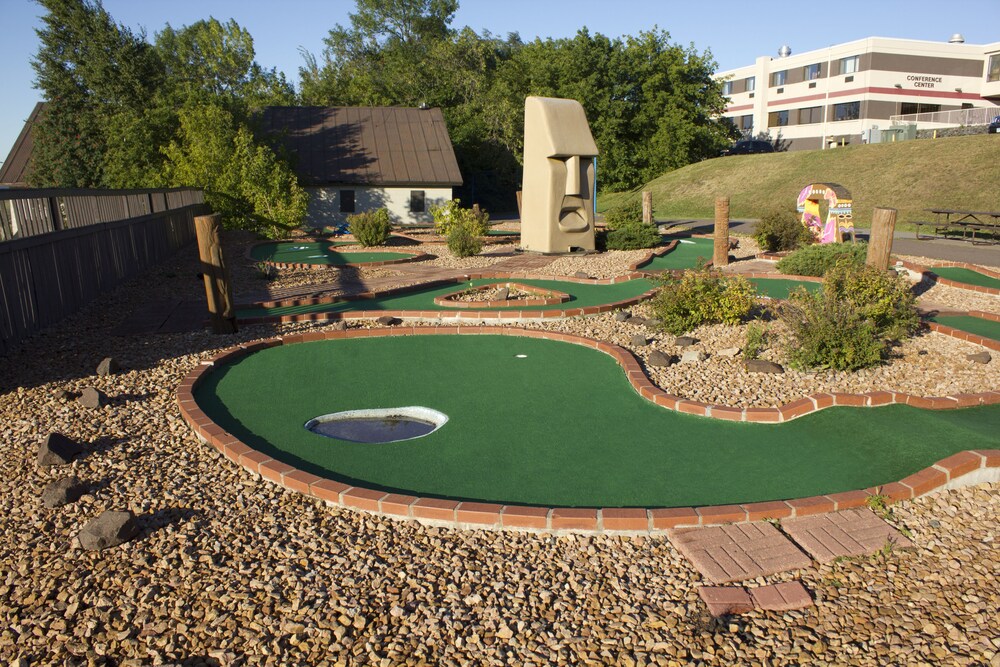 Mini-golf
