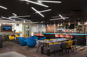 thumbnail: Bar (on property)