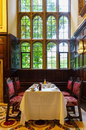 thumbnail: Restaurant