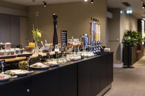 thumbnail: Breakfast area