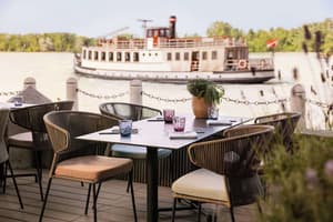 thumbnail: Restaurant