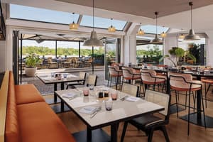 thumbnail: Restaurant