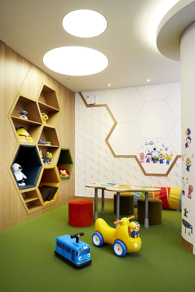 Children's play area - indoor