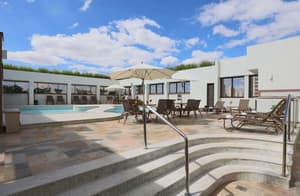 thumbnail: Outdoor pool