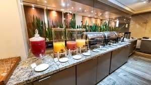 thumbnail: Breakfast area