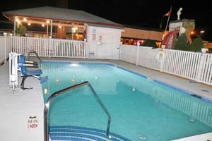 thumbnail: Outdoor pool