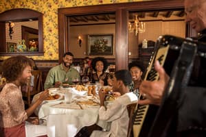 thumbnail: Restaurant