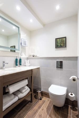 thumbnail: Bathroom