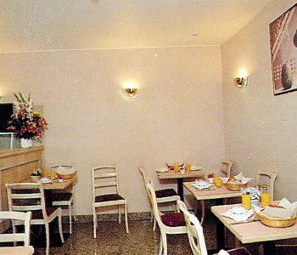 Restaurant-cafeteria