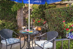 thumbnail: Terrace/patio