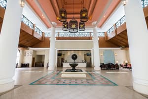 thumbnail: Interior entrance