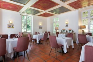 thumbnail: Restaurant
