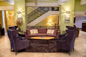 thumbnail: Lobby sitting area